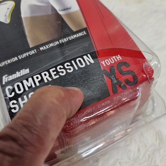 Franklin compression short and cup youth Size-XS (open box, never used) - Picture 6 of 6